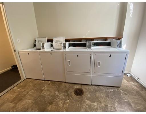 Building Photo - 1 Larose Pl