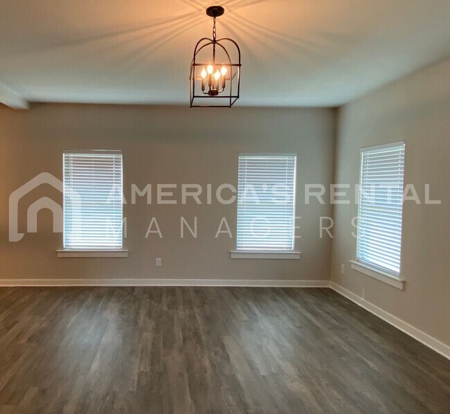 Building Photo - Home for Rent in Jemison, AL! Available to View!