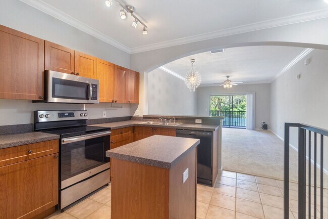 Building Photo - 2152 Portofino Pl