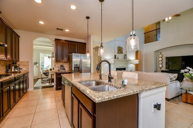 Building Photo - 3515 Summer Ranch Dr