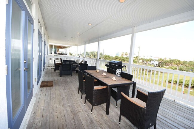 Building Photo - 62 Moody Dr