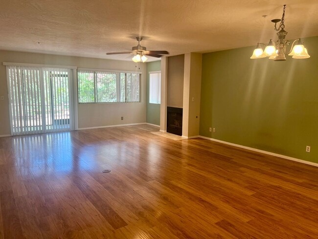 Building Photo - Unfurnished, 1-Year Long-Term Rental (Lowe...