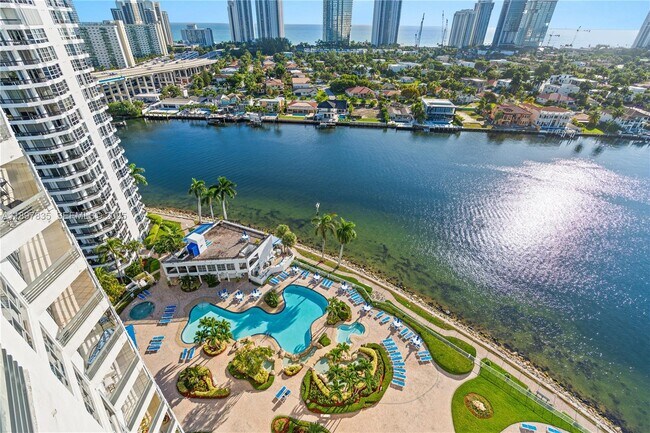 Building Photo - 19101 NE 36th Pl