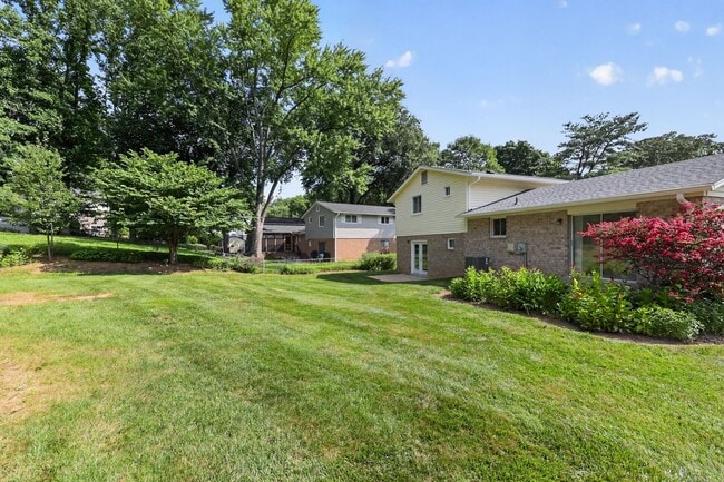Building Photo - 4898 Wheatstone Dr