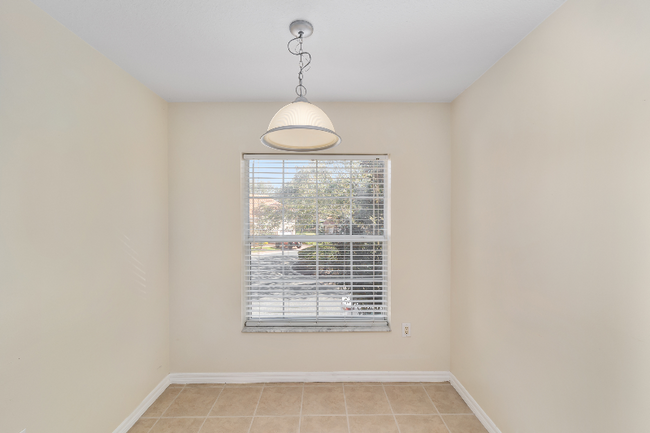 Building Photo - 5436 Admiral Way