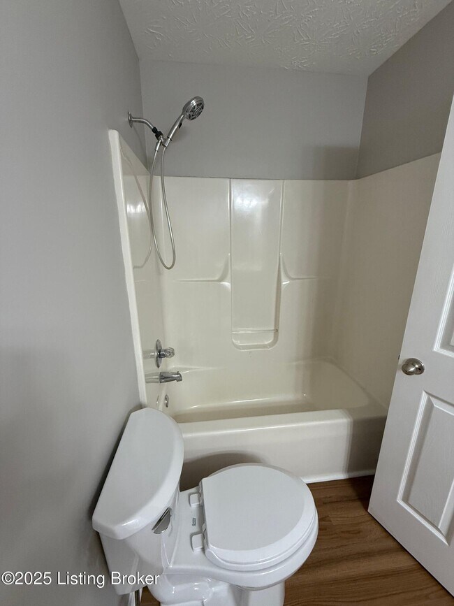 Building Photo - 7613 Beulah Church Rd