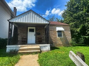 Building Photo - 2 Bedroom NE Canton Ranch for Rent