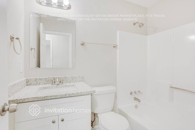 Building Photo - 834 Forest Path