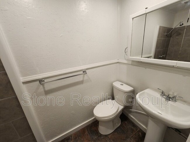 Building Photo - 10257 US-40