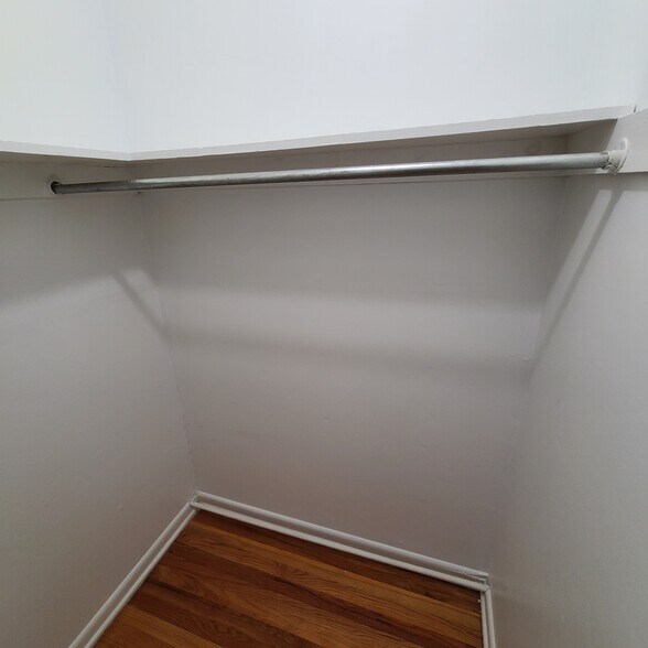 Building Photo - 5211 Cottage Ave