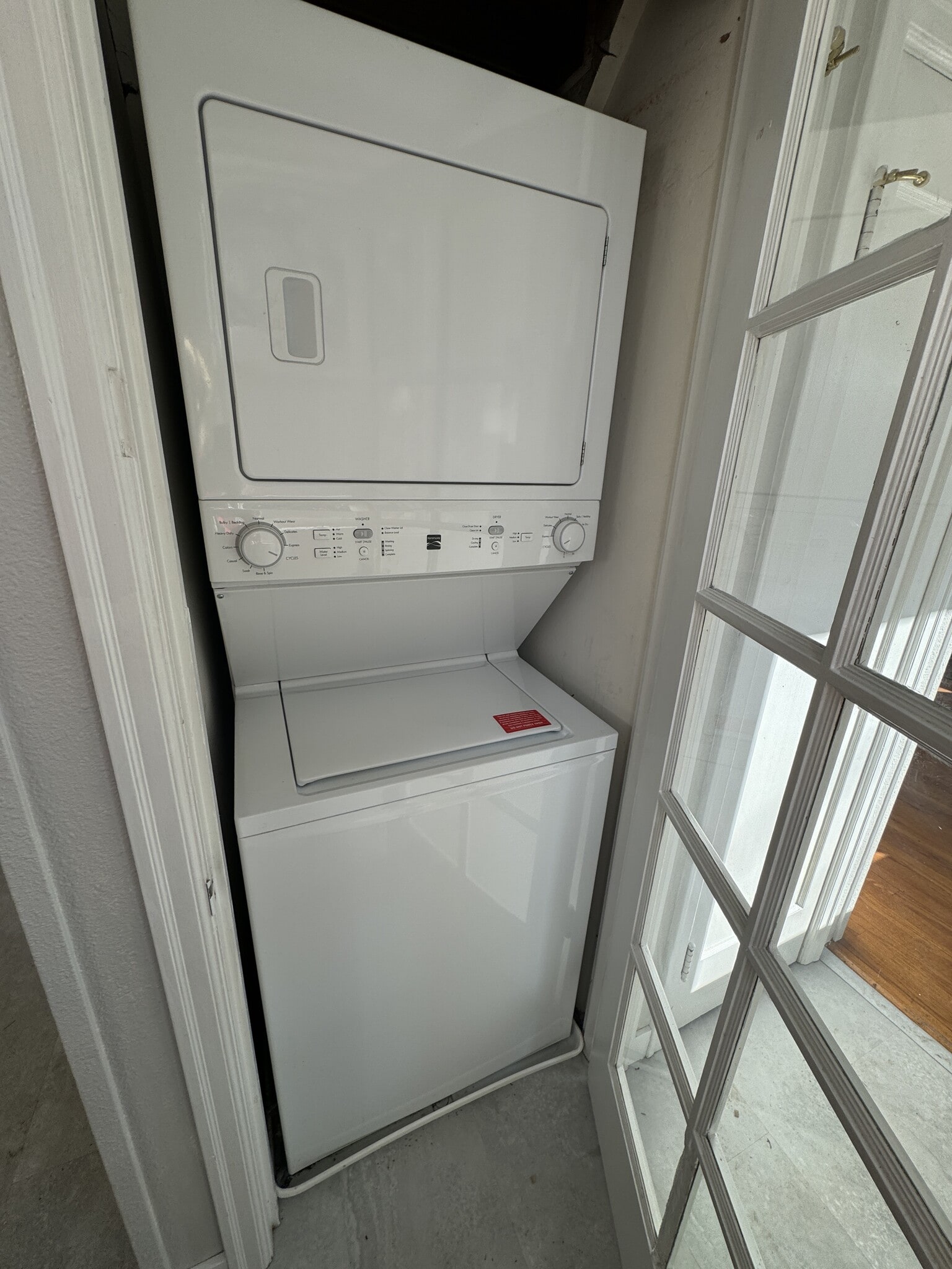 Laundry - 4509 SW Taylors Ferry Rd