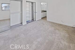 Building Photo - 10982 Roebling Ave