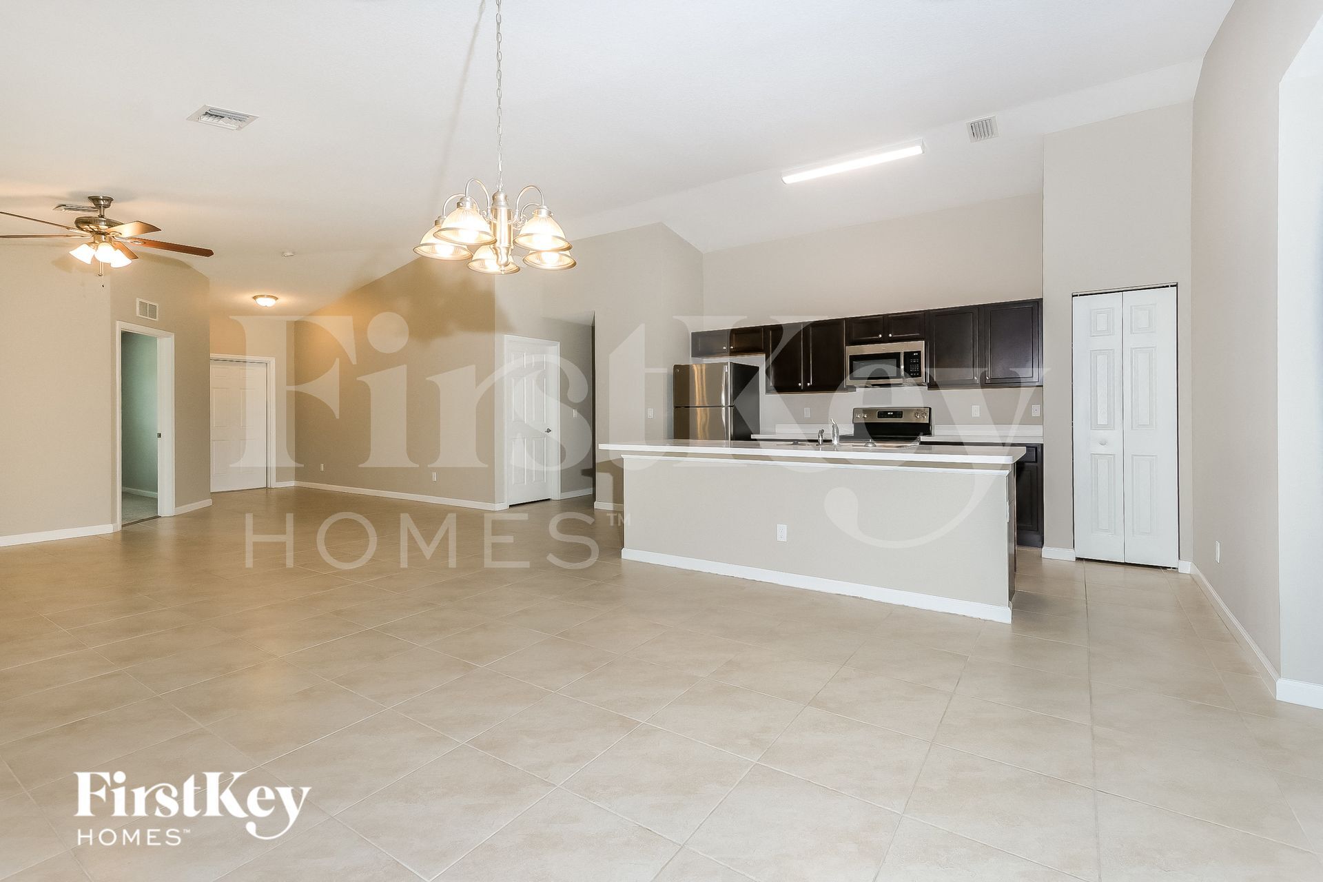 Building Photo - 4522 SW Savona Blvd