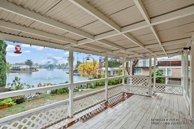 Building Photo - 48 N Lake Dr