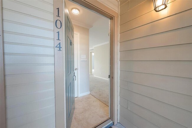 Building Photo - 12550 Whittington Dr