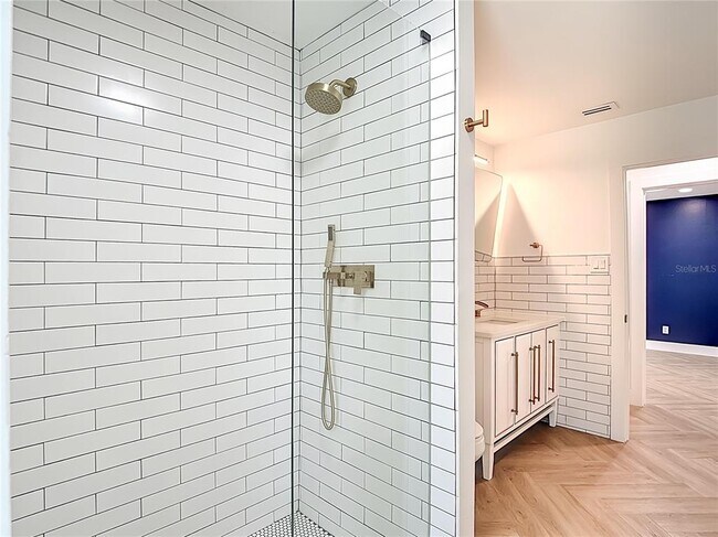 Building Photo - 13211 Pleasant Hill Farm Rd