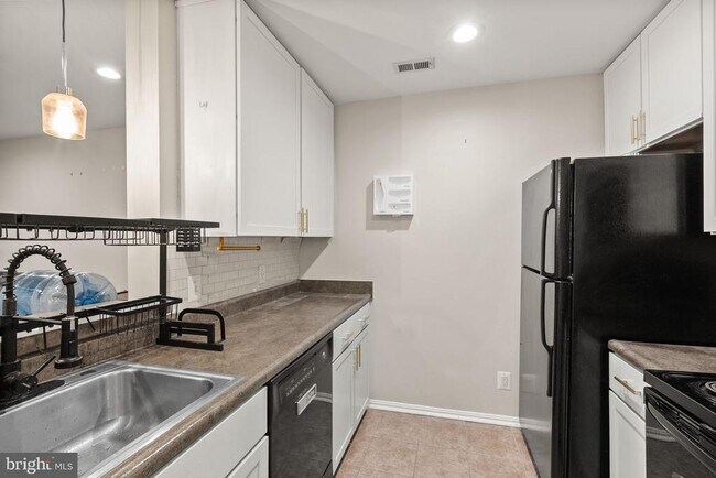 Building Photo - 10302 Appalachian Cir