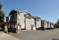 Building Photo - Shorewood Apartments