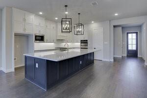 Building Photo - 412 Harmony Way
