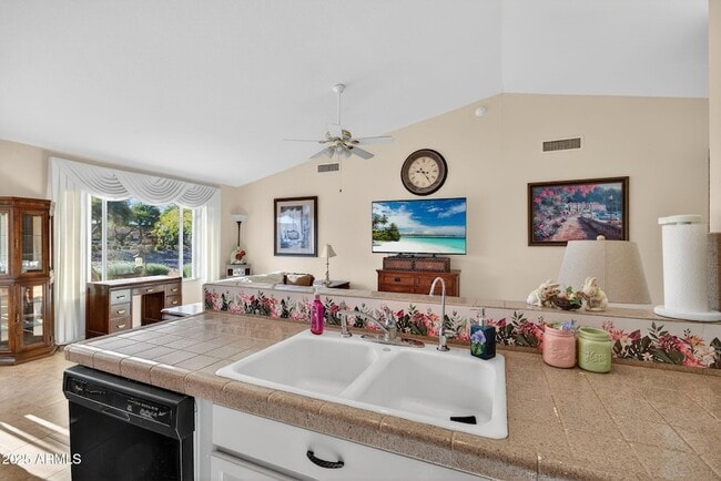 Building Photo - 1831 E Lindrick Dr