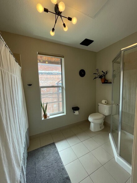 Extra large bathroom with standing shower and soaking tub - 3033 Blake St