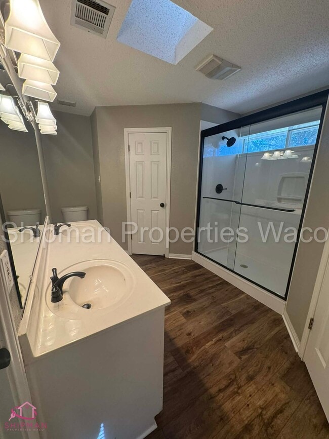 Building Photo - 848 Eagles Nest Dr