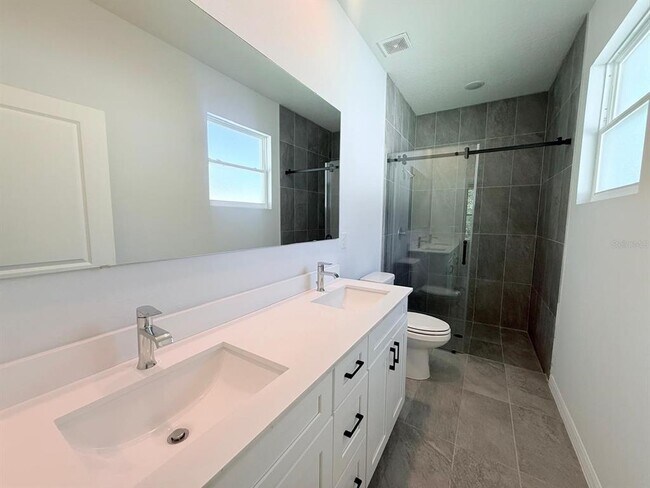 Building Photo - 6969 SW 128th St