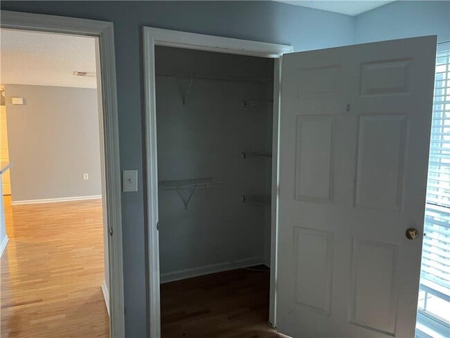 Building Photo - 612 Granville Ct