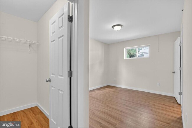 Building Photo - 602 N 43rd St