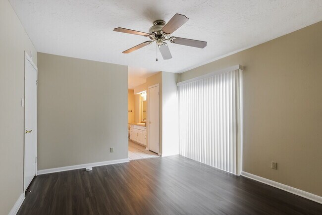 Building Photo - 11807 Gatlinburg Dr