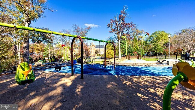 Building Photo - 3400 39th St NW