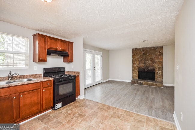 Building Photo - 5176 Martins Crossing Rd