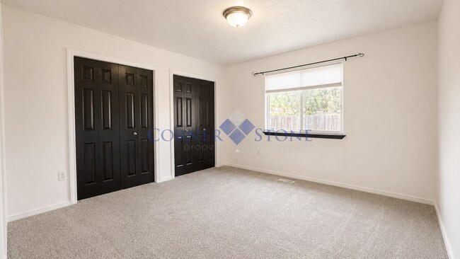 Building Photo - Beautiful 3-Bedroom Home with Open Floor Plan & Backyard Retreat!