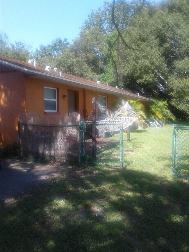 Primary Photo - 645 3rd Ave N