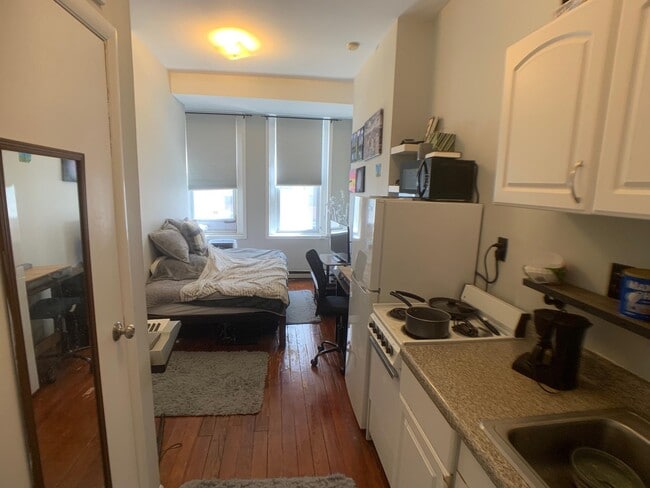 Building Photo - 320 Jefferson St