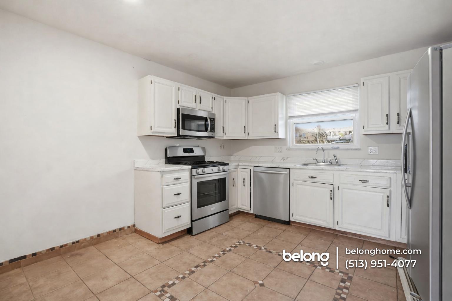 Building Photo - 704 Carlsbad Rd