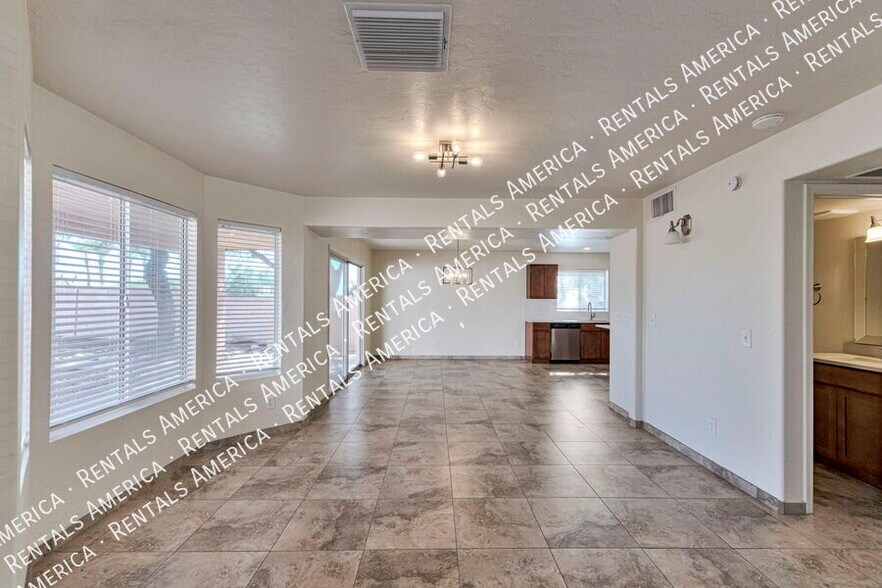 Building Photo - 3460 W Sky Ridge Loop