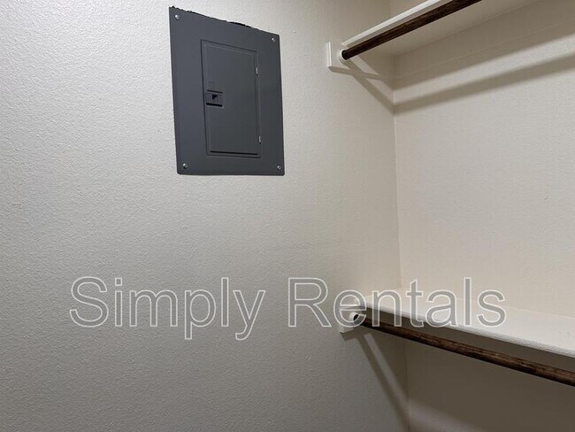 Building Photo - 11015 I-30 Frontage Rd