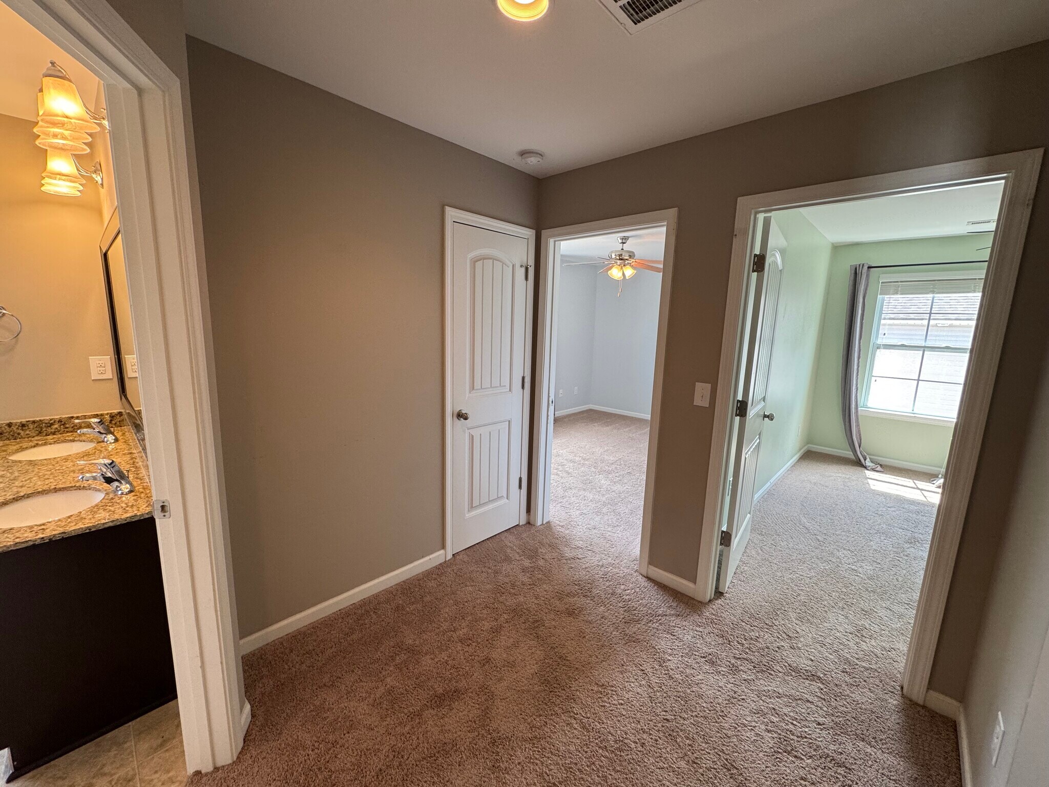 Building Photo - 440 Colony Lakes Dr