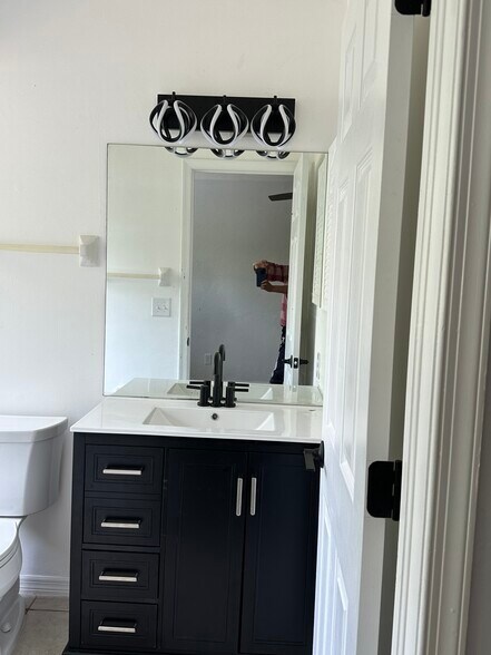 Building Photo - 26610 Southern Pines Dr