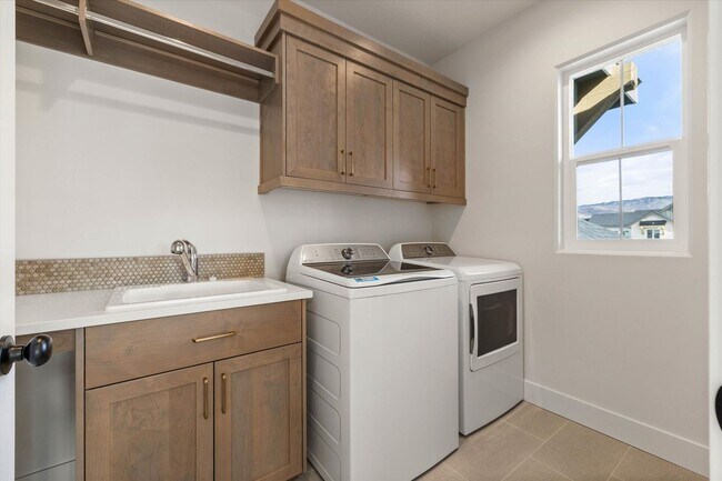 Building Photo - 4 Bedroom For Rent in The Estates of Dry Creek Ranch – Boise, Idaho