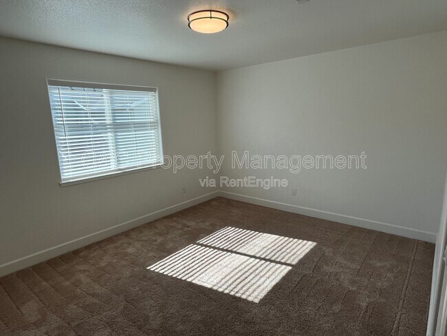 Building Photo - 5078 Palisade Ave