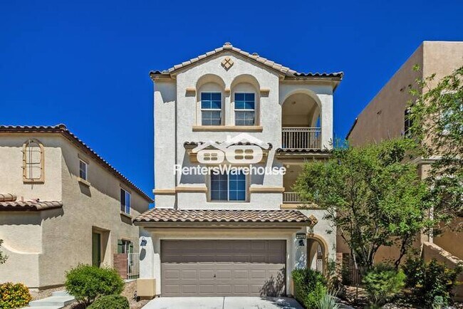 Building Photo - Discover the perfect blend of style and co...