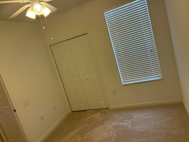 Building Photo - 520 Hockendale Cove