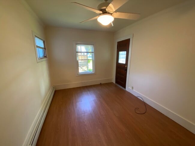Building Photo - 35 Winchester Ct