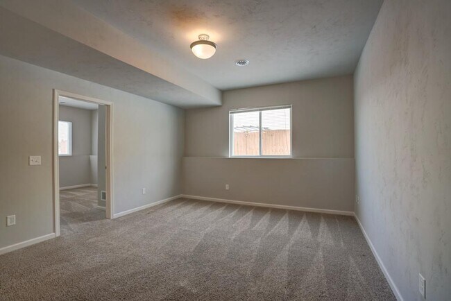 Building Photo - 434 Hanson Rd