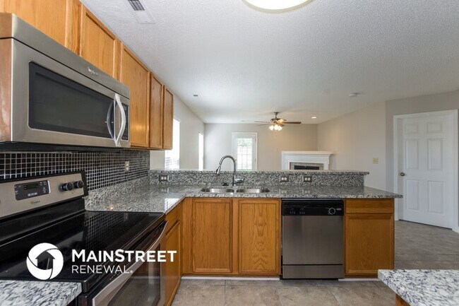 Building Photo - 2167 Mallard Pointe Dr