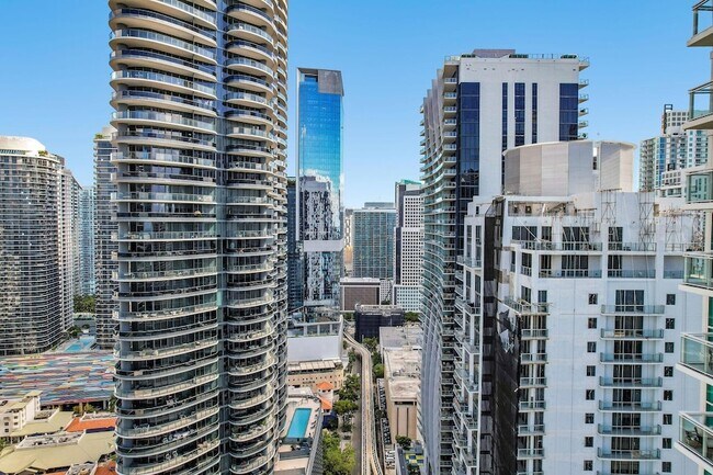 Building Photo - 1050 Brickell Ave