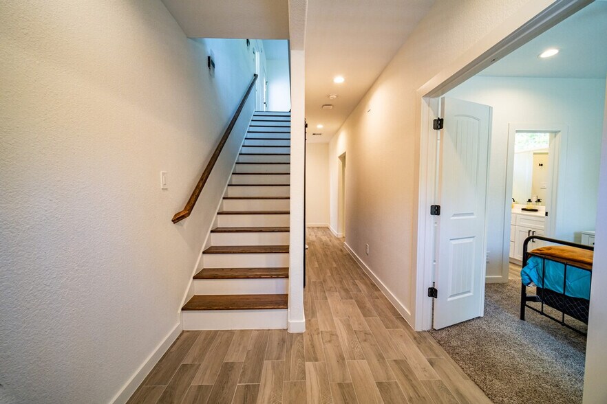 Building Photo - 4706 Idaho St