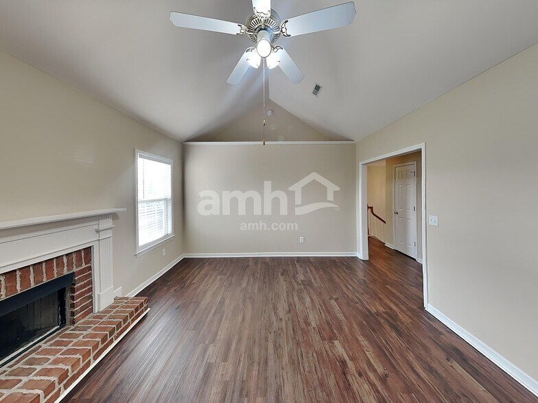 Building Photo - 1509 Beaufort Pl